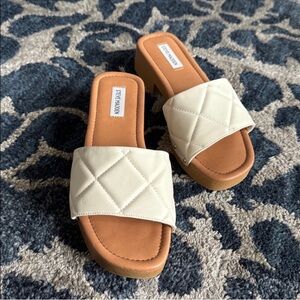 Steve Madden Olad Quilted Faux Wooded Slides/Sandals Sz 9 Ivory Tan